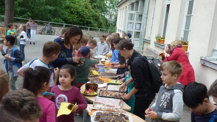 Mit Freude haben wieder viele Kinder das Schachspielen gelernt