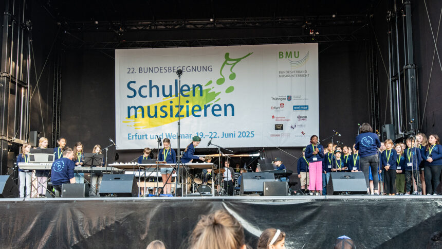 Die Barfüßer auf dem Festival Schulen musizieren 1
